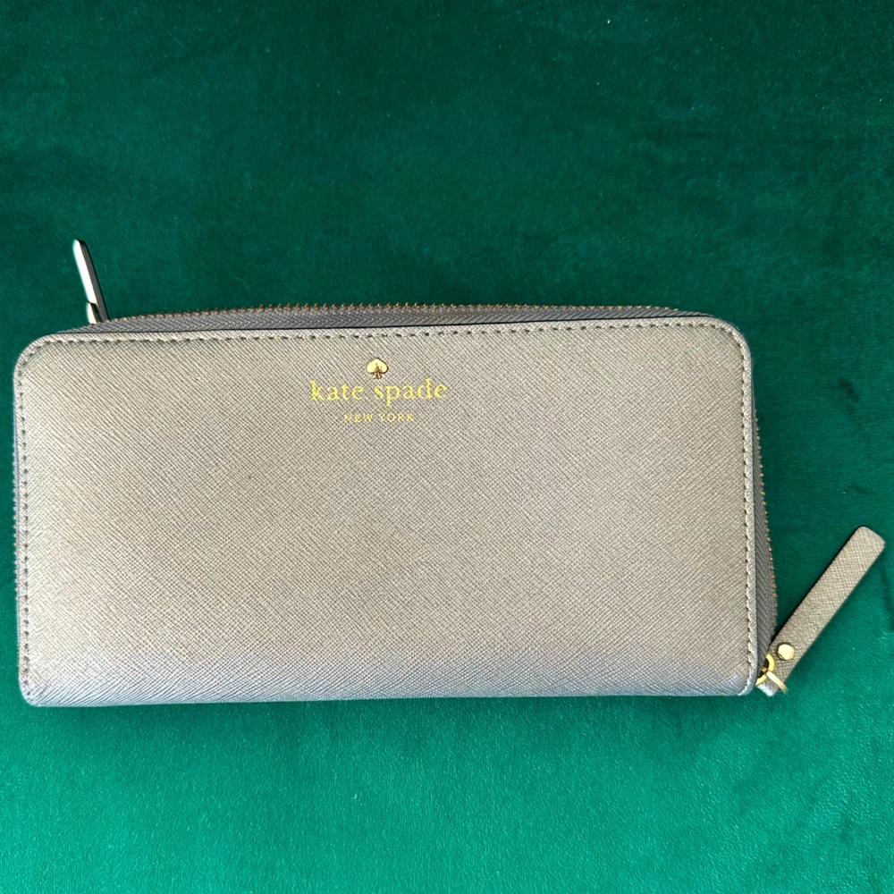 Kate Spade Silver Lacey Continental Wallet